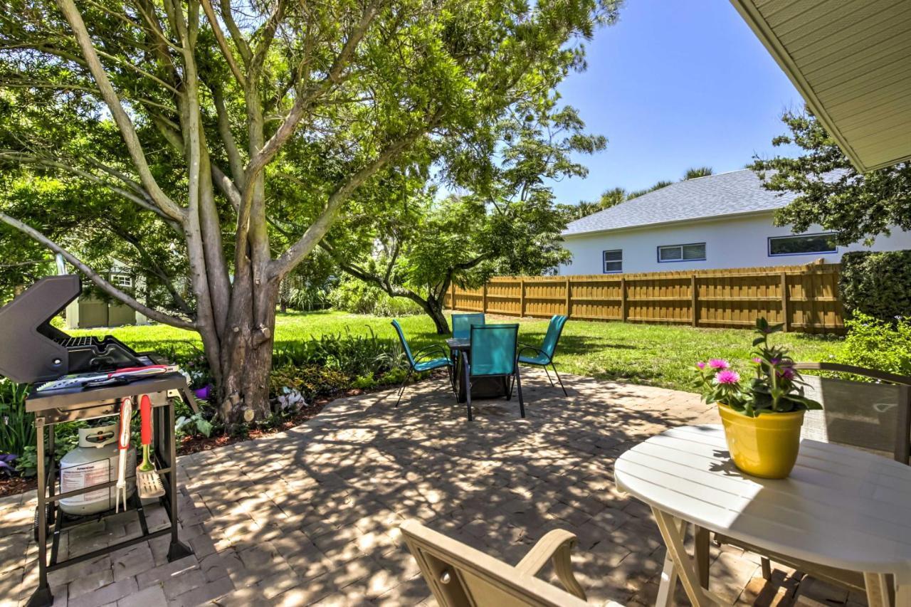 New Smyrna Beach Abode With Fire Pit, Walk To Beach! Villa Bagian luar foto