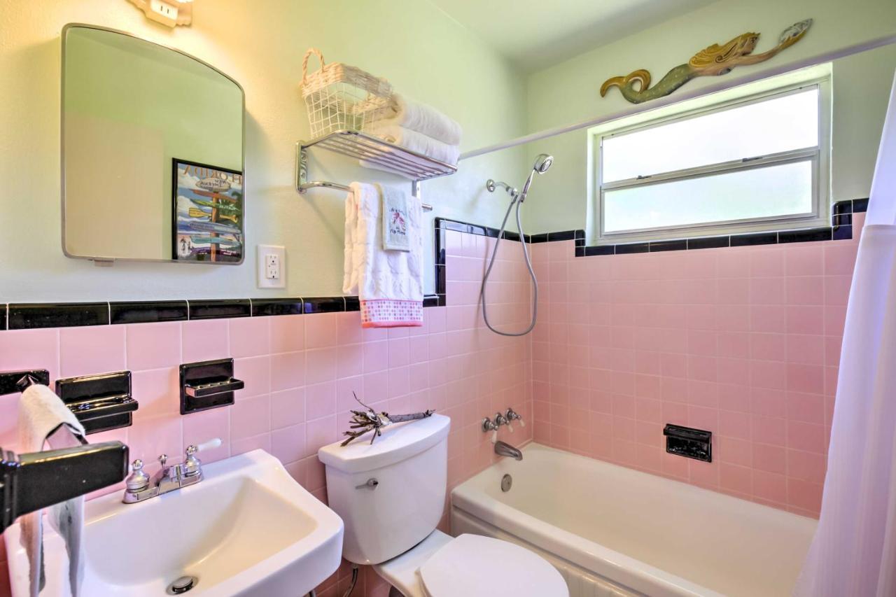 New Smyrna Beach Abode With Fire Pit, Walk To Beach! Bagian luar foto