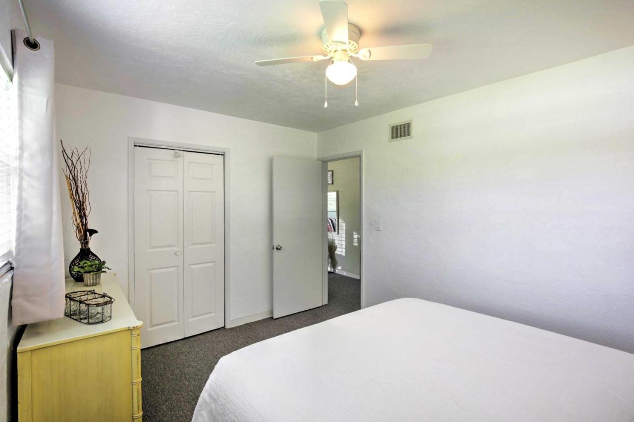 New Smyrna Beach Abode With Fire Pit, Walk To Beach! Bagian luar foto